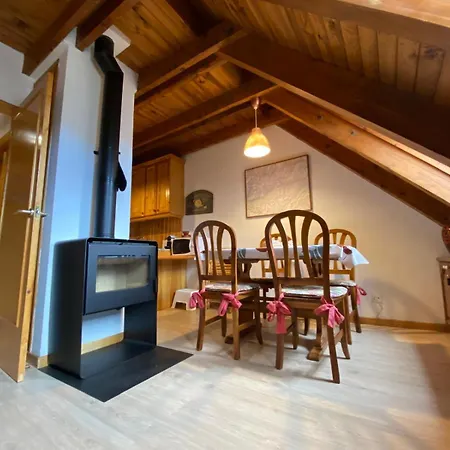 Duplex Con Vistas Y Chimenea Falco 9 *